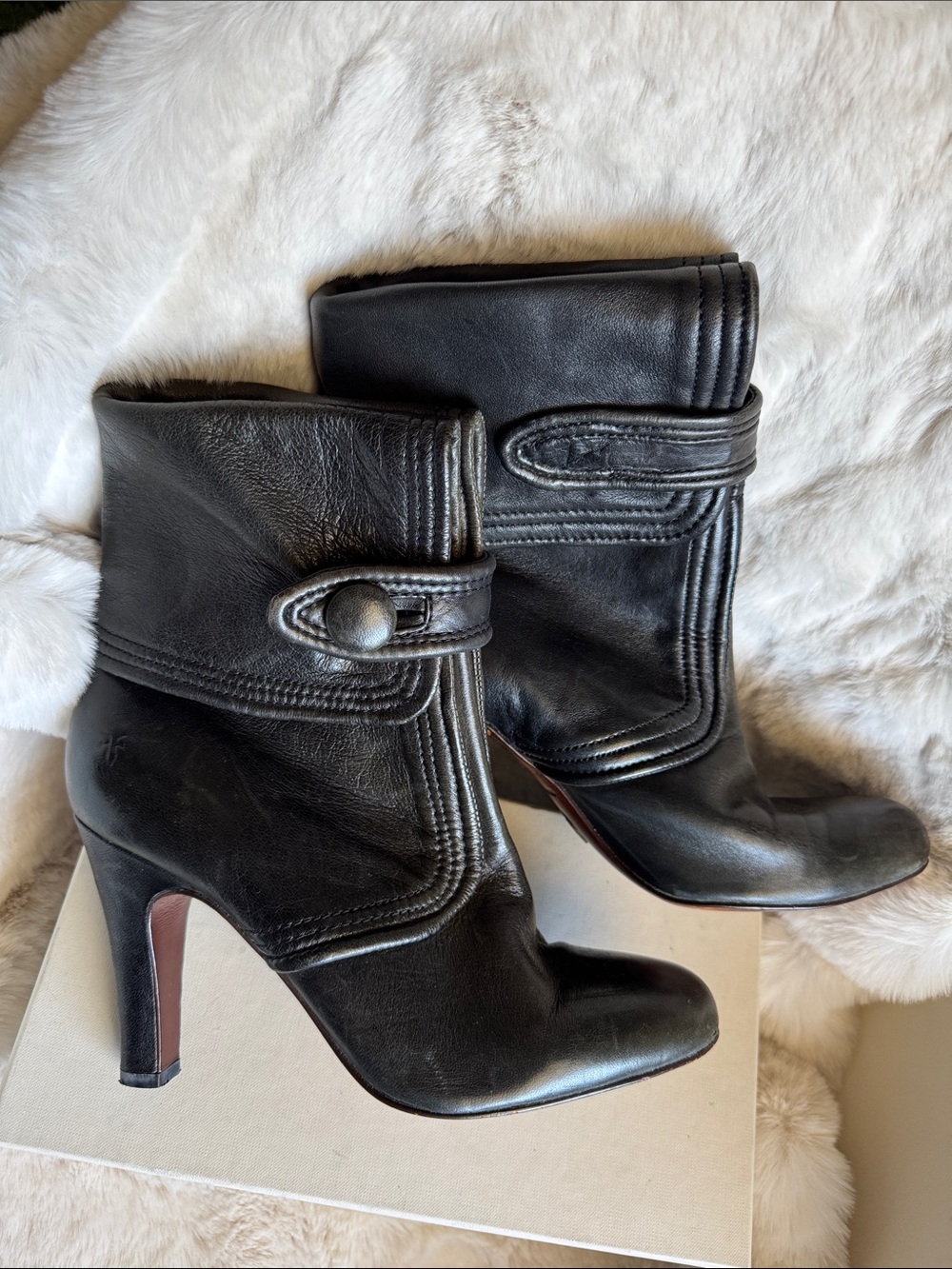 Frye Black Fold-Over “Ava” Leather Heeled Ankle Boots
